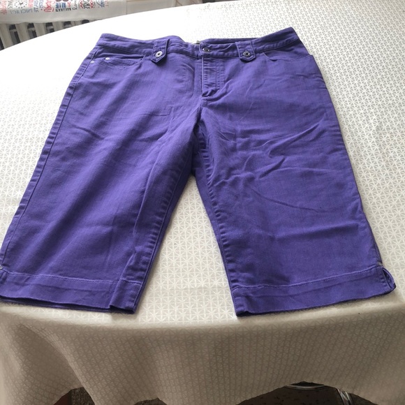 Christopher & Banks Denim - Women’s brand new never worn purple Capri Jeans